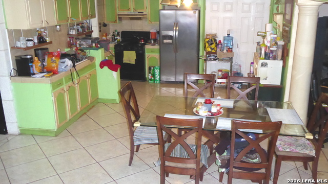 Image 11 of 18 For 823 Darby  