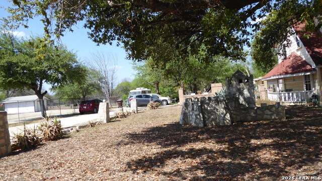 Image 4 of 18 For 823 Darby  