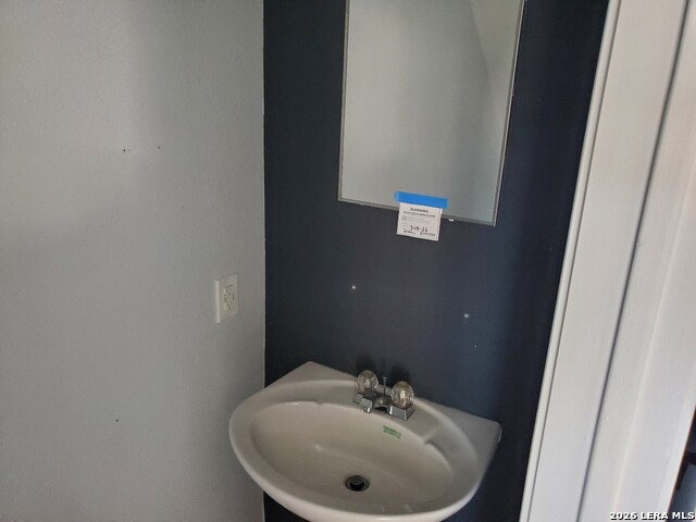 Image 5 of 12 For 223 Lebanon  