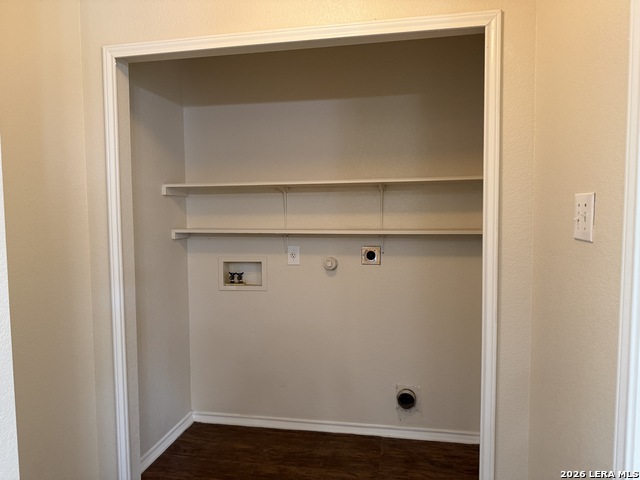 Image 16 of 44 For 11102 Anarbor Field