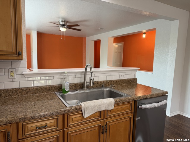 Image 22 of 44 For 11102 Anarbor Field