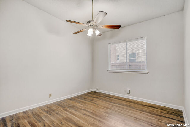 Image 18 of 25 For 6374 Parkland Oaks Dr