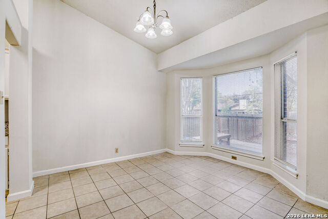 Image 7 of 25 For 6374 Parkland Oaks Dr