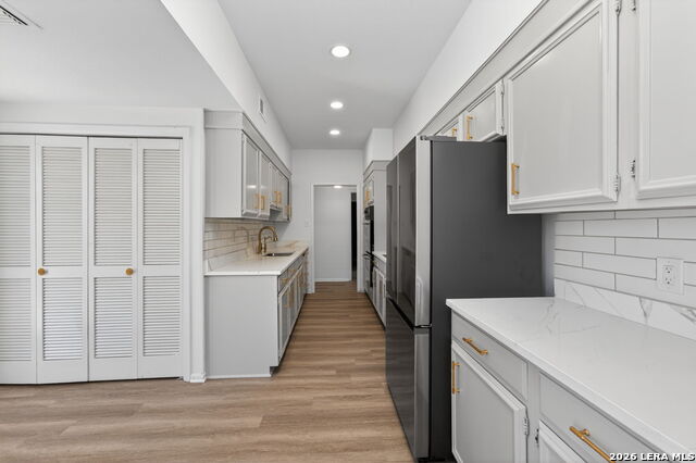 Image 12 of 42 For 3678 Hidden  1401