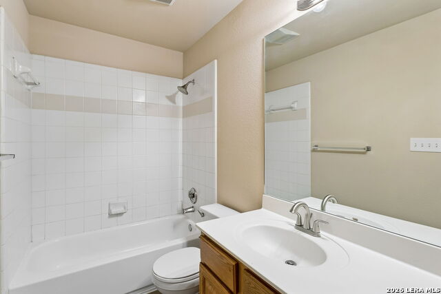 Image 33 of 53 For 24219 Big Bear