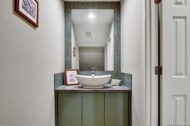 Image 13 of 33 For 35 Rue Charles S