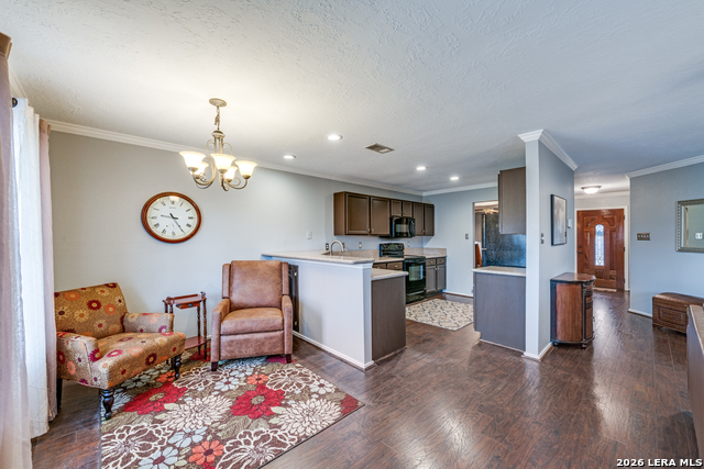 Image 11 of 33 For 13127 Almond Bend