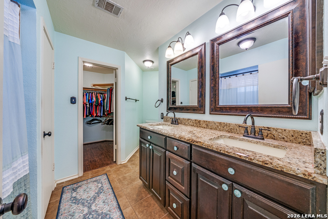 Image 18 of 33 For 13127 Almond Bend