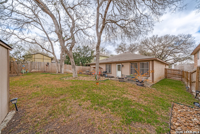 Image 30 of 33 For 13127 Almond Bend