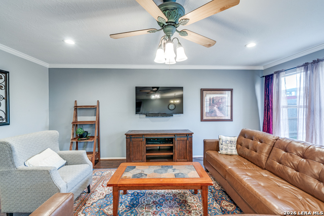 Image 7 of 33 For 13127 Almond Bend