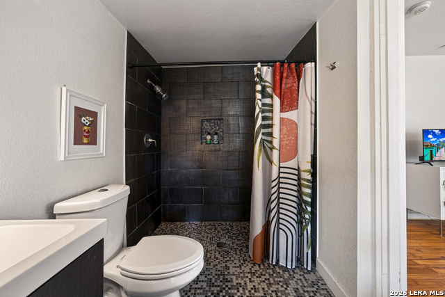 Image 19 of 35 For 132 Vassar Ln