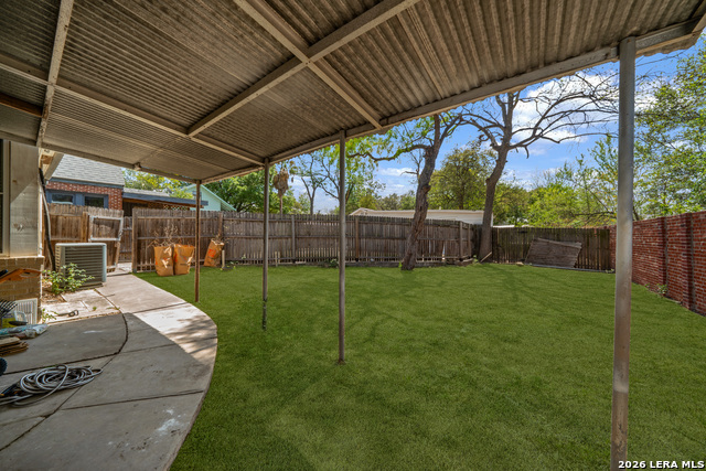 Image 24 of 35 For 132 Vassar Ln