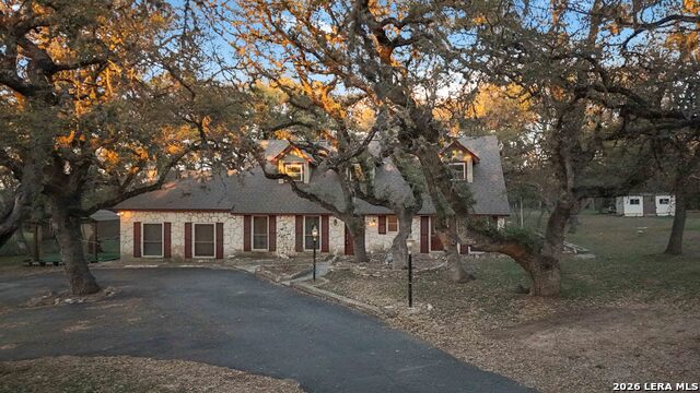 Image 4 of 58 For 27726 Timberline