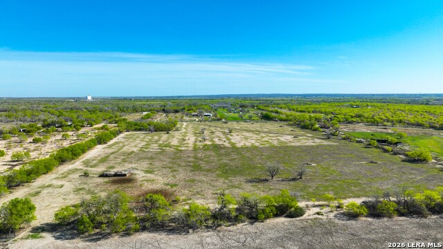 Listing photo id 22 for 9521 Fm 1303