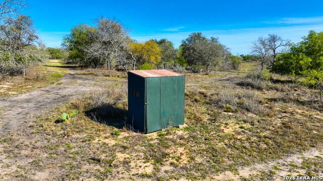 Listing photo id 6 for 9521 Fm 1303