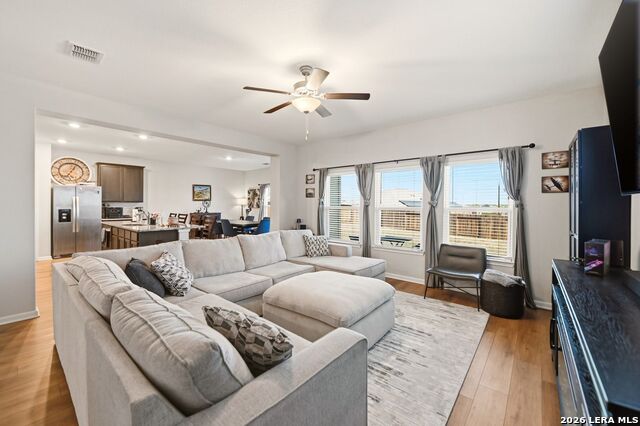 Image 7 of 19 For 9123 Bennett Forest