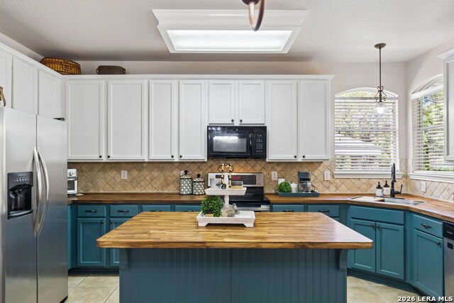 Listing photo id 7 for 782 San Mateo