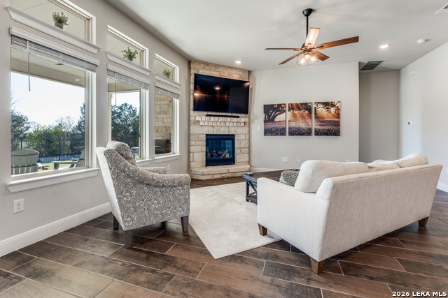 Image 3 of 29 For 2554 Rauschenbach