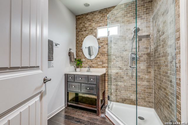 Image 15 of 25 For 1714 Summit W