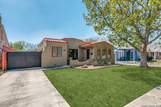 Image 2 of 25 For 1714 Summit W