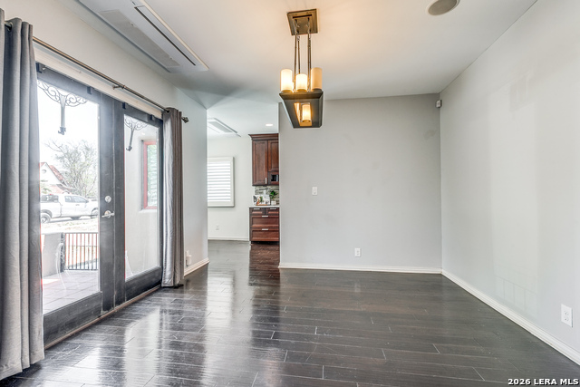 Image 7 of 25 For 1714 Summit W