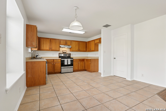 Listing photo id 11 for 234 Val Verde