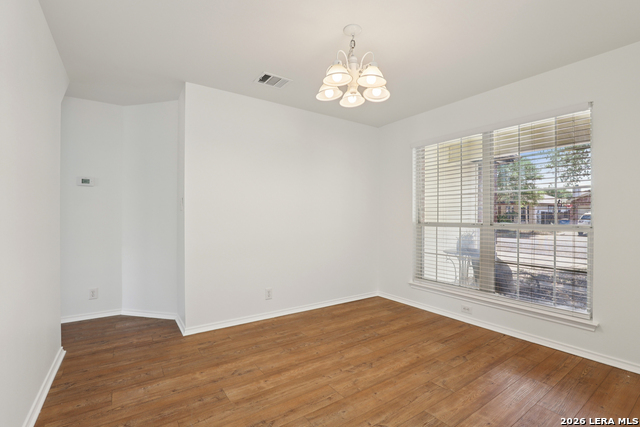 Listing photo id 18 for 234 Val Verde