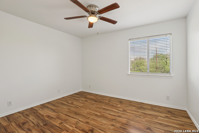 Listing photo id 27 for 234 Val Verde