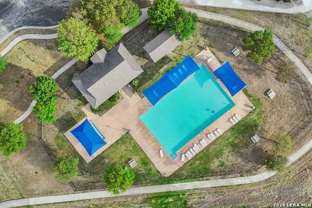 Listing photo id 41 for 234 Val Verde