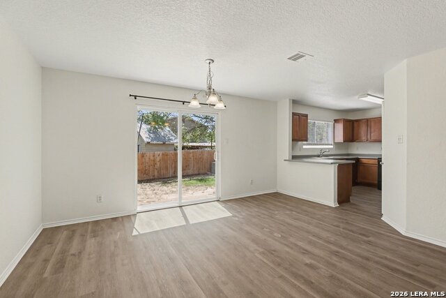 Image 11 of 31 For 9966 Sungate