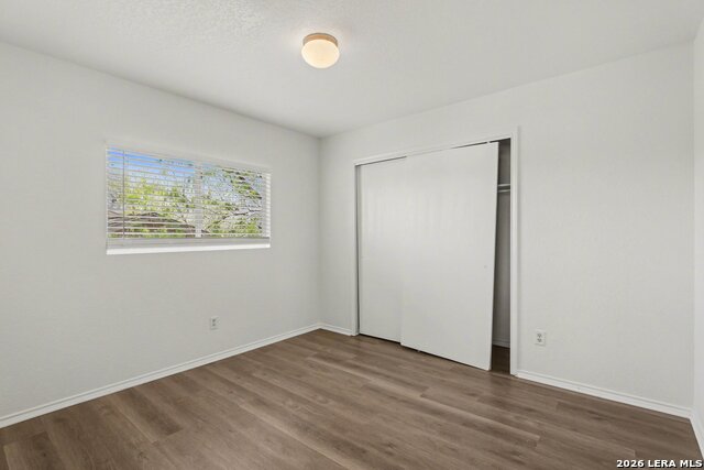 Image 12 of 31 For 9966 Sungate