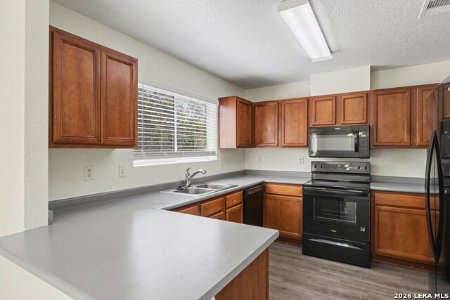 Image 13 of 31 For 9966 Sungate