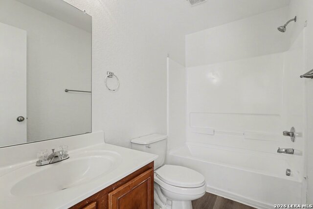 Image 24 of 31 For 9966 Sungate