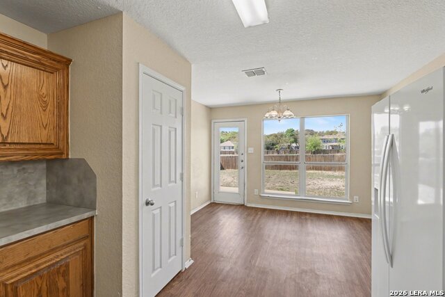 Image 13 of 32 For 6419 Ithaca  