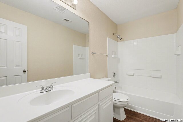 Image 21 of 32 For 6419 Ithaca  