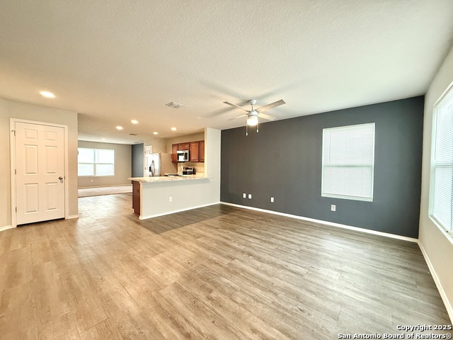 Image 10 of 27 For 8114 Apex Vw