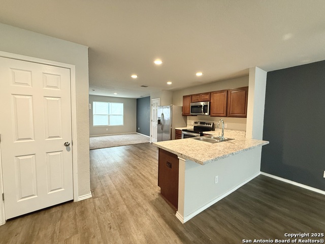 Image 7 of 27 For 8114 Apex Vw