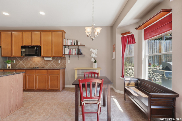 Image 19 of 26 For 7642 Mission Haven