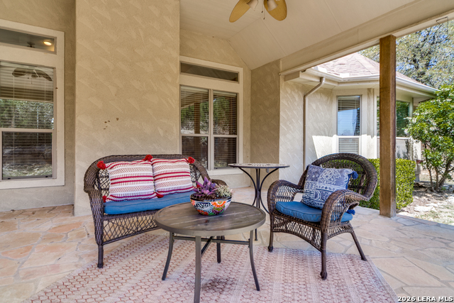 Image 22 of 30 For 386 Wentworth