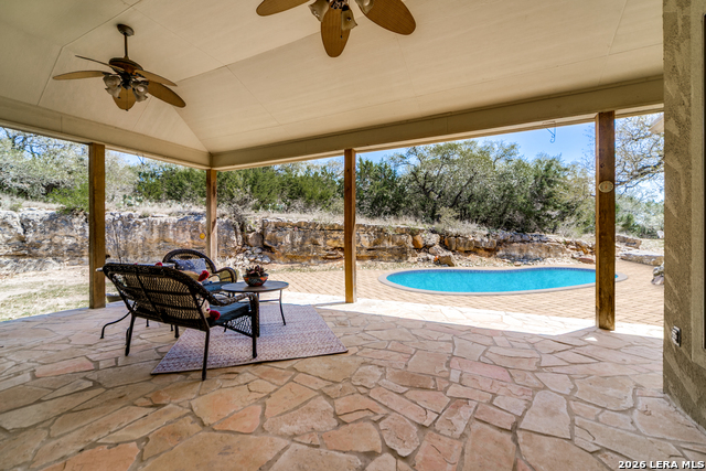 Image 23 of 30 For 386 Wentworth