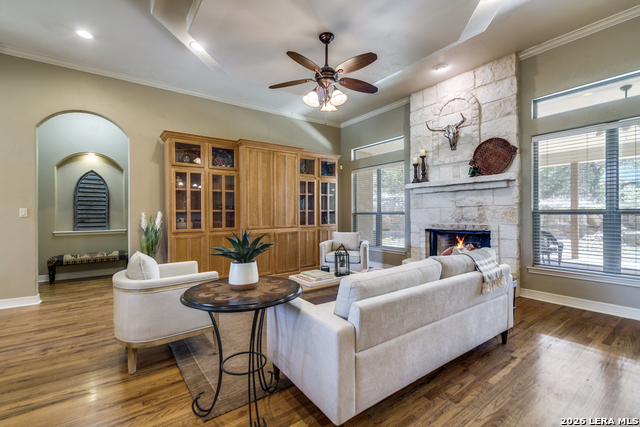 Image 3 of 30 For 386 Wentworth