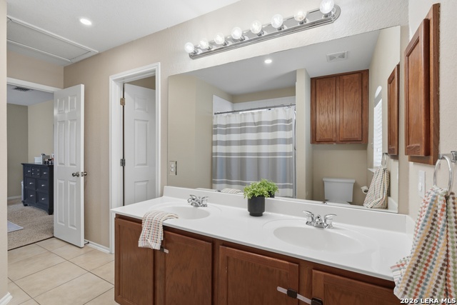 Image 21 of 38 For 10907 Micalet Court