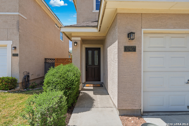 Image 4 of 38 For 10907 Micalet Court