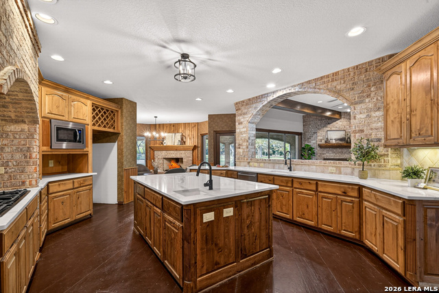 Image 16 of 63 For 22914 Fossil Peak