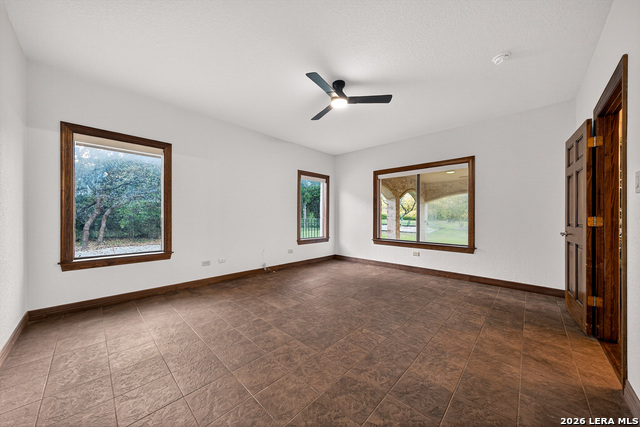 Image 43 of 63 For 22914 Fossil Peak