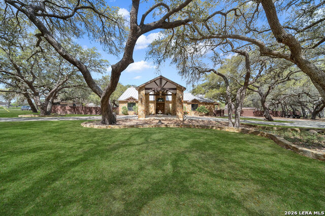 Details for 100 Vintage Trail Dr, La Vernia, TX 78121