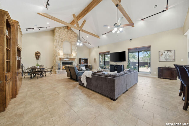 Image 12 of 49 For 100 Vintage Trail Dr