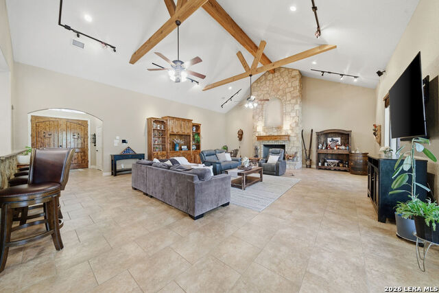 Image 13 of 49 For 100 Vintage Trail Dr