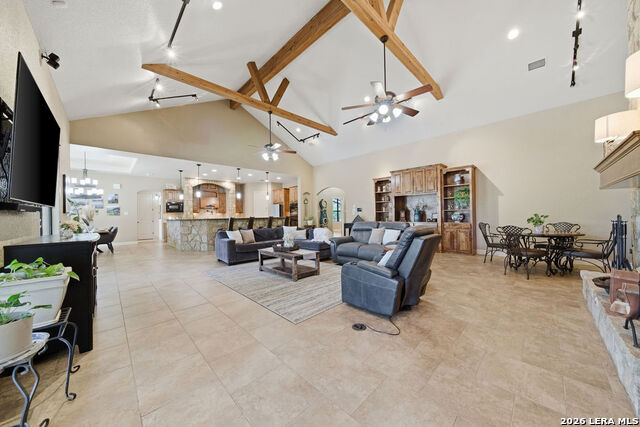 Image 14 of 49 For 100 Vintage Trail Dr