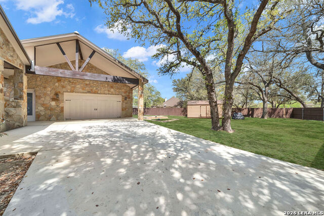 Image 6 of 49 For 100 Vintage Trail Dr